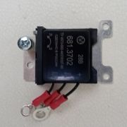 регулятор 681.3702 напряжения