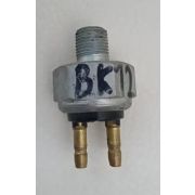 выключатель ВК-12Б сигнала торможения ГАЗ, ЗИЛ, ПАЗ, УАЗ